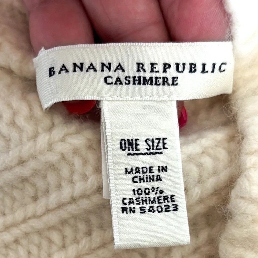 Banana Republic 100% Cashmere Chunky Cable Knit Beanie Hat One Size Cream Winter